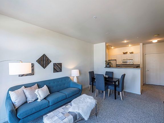 4th image of 2414 1st Ave Unit 639
