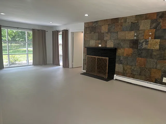 4 bed, 2314 sqft, $4,500 — Photo 3