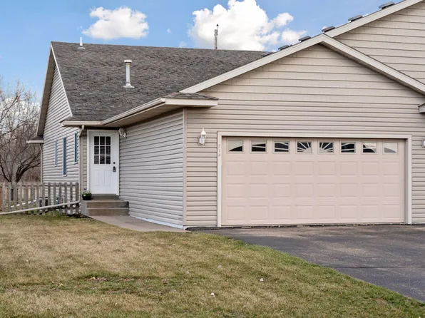 714 Sarah Anne Ave, Roberts, WI 54023