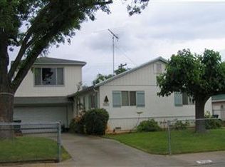 3720 McClellan Dr, North Highlands, CA 95660