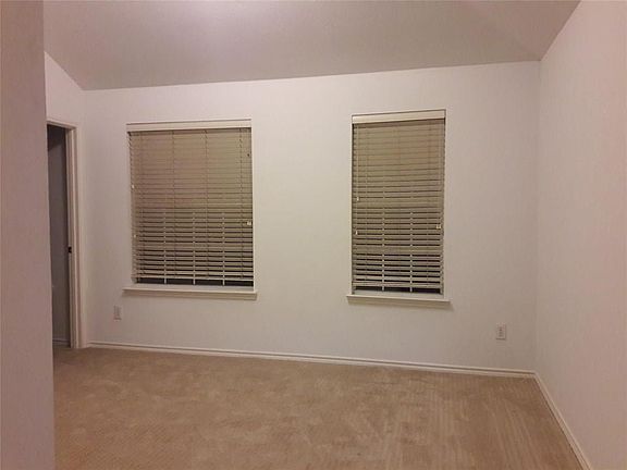 5th image of 3407 Egerton Ln