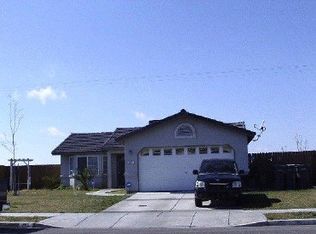 213 S Kenneth Ave, Kerman, CA 93630