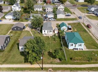 1104 16th Ave SW, Cedar Rapids, IA 52404