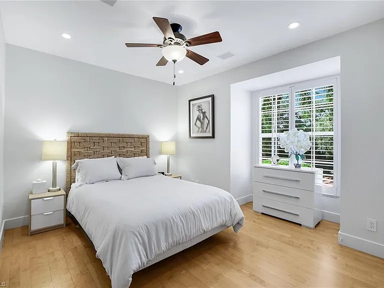 1560 Clermont Dr #D-201 — Photo 14