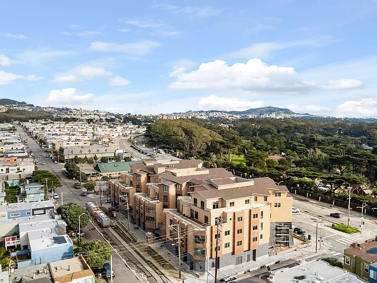 3535 Wawona St #311 — Photo 47