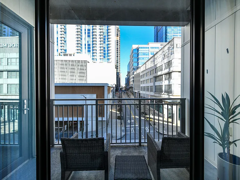 Novel Midtown — Photo 35
