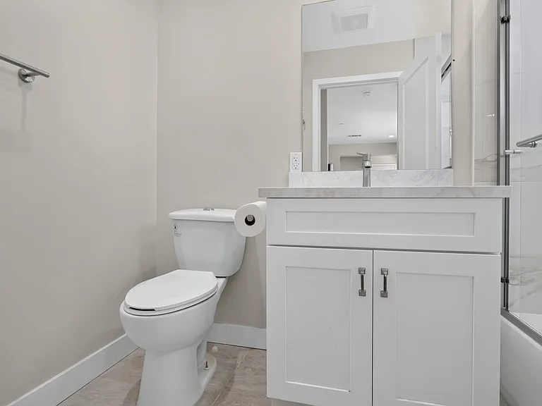 13247 1/2 Raven St — Photo 7