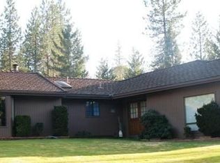 785 Serenity Ln, Grants Pass, OR