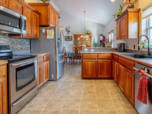814 35th St, Cody, WY 82414