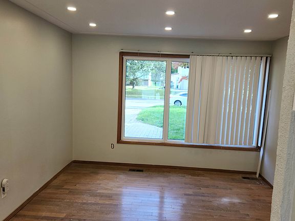 4th image of 139 Macgregor Cres
