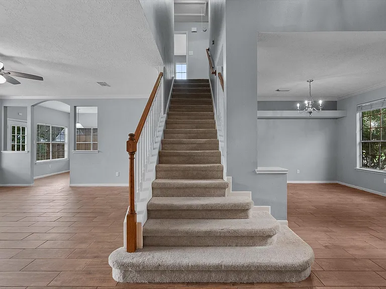 4915 Stone Harbor Dr — Photo 20