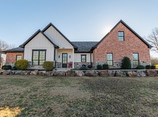 101 Lakeview Trl, Mabank, TX 75147