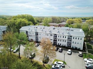 601 Brittany Dr, Wayne, NJ 07470