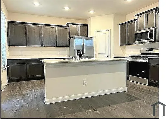 3959 Oak Creek Cir — Photo 11