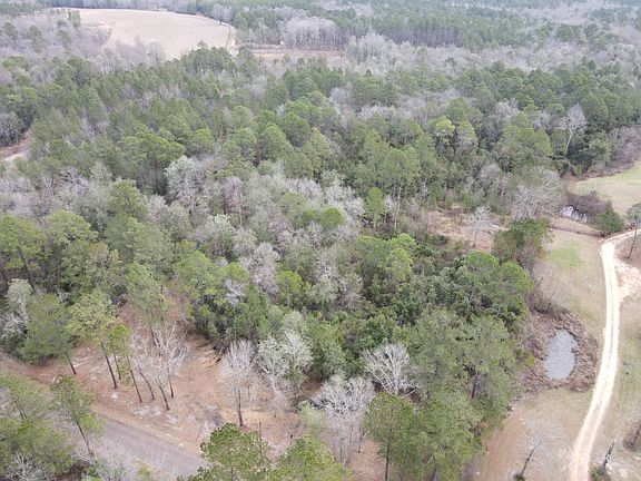 2nd image of 390 Farve Rd
