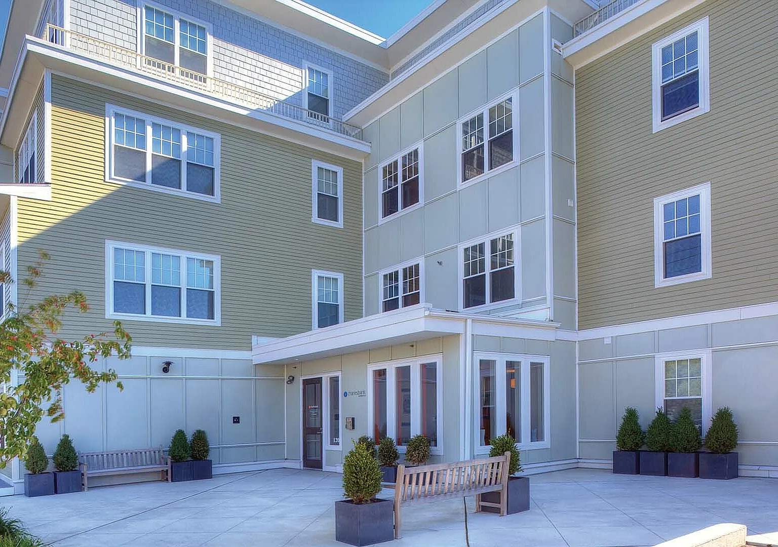 Charlesbank Apartment Homes — Photo 1