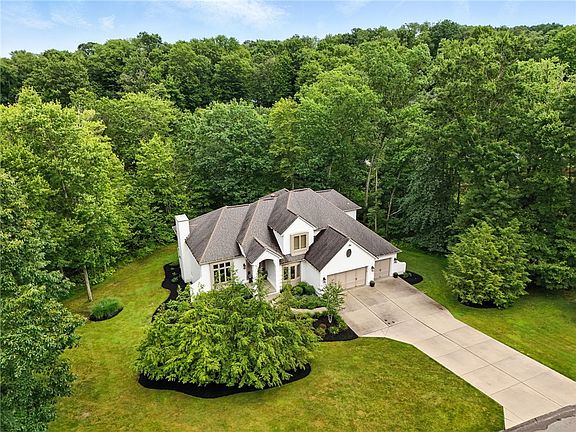 4th image of 123 Wildwood Dr