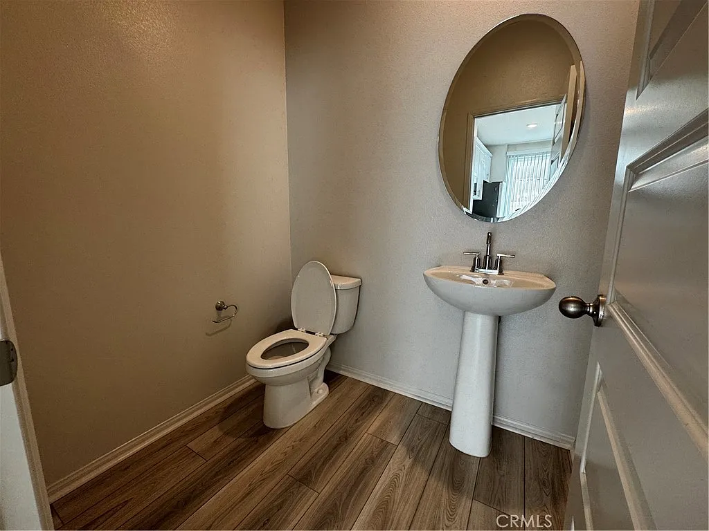 3 bed, 2.5 bath, 1504 sqft, $2,995 — Photo 3