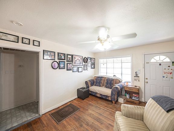 4th image of 2616 Roosevelt Ave