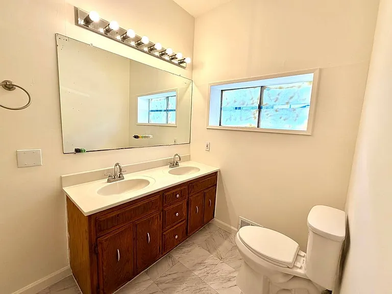 2611 Coolidge Ave — Photo 14