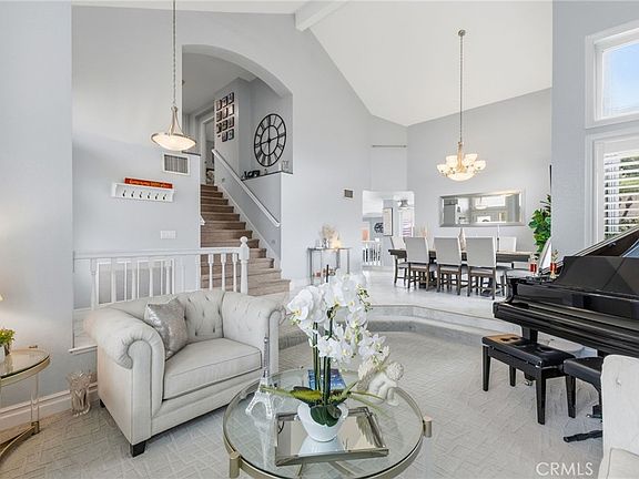 5th image of 108 Magnolia Cir