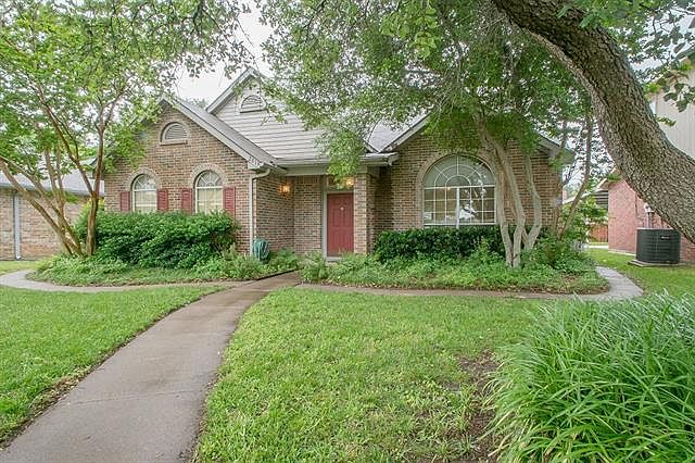 1st image of 2613 Silver Creek Ct