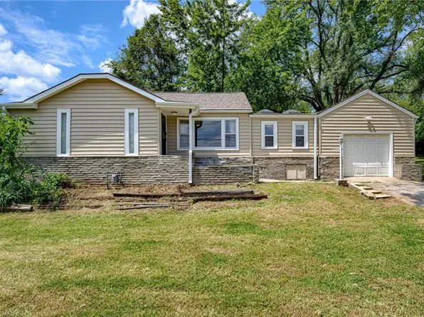 4018 Pittman Rd, Kansas City, MO 64133