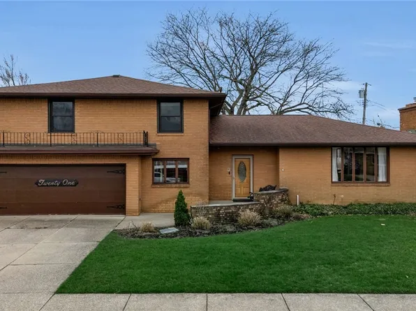 21 Barlow Ave, Lackawanna, NY 14218