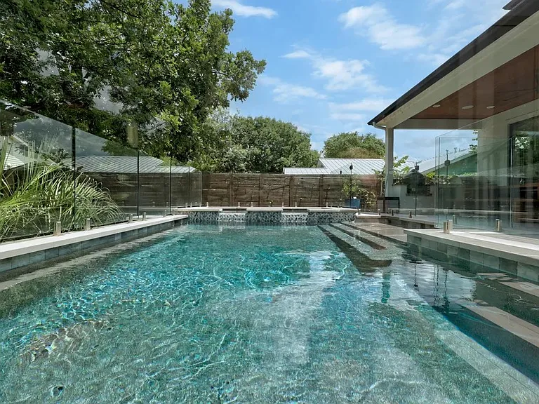 1204 Brentwood St — Photo 39