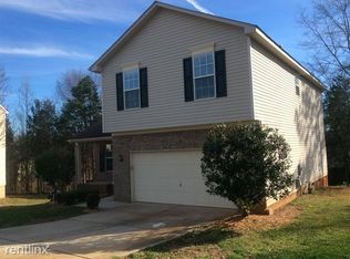 8405 Forwood Ct, Charlotte, NC 28215