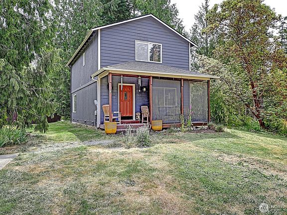 2nd image of 657 SW Camano Drive