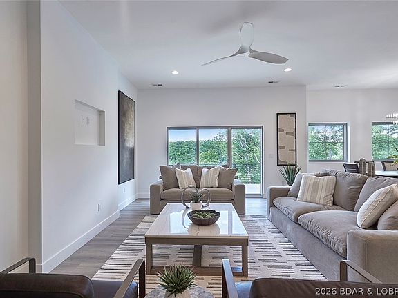 5th image of 5543 Deephaven Ln