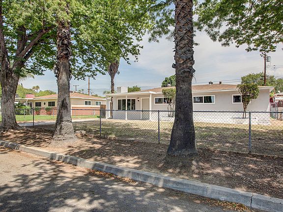3rd image of 6689 Merito Ave