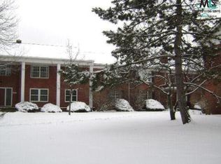 27654 E Echo Valley, Farmington, MI