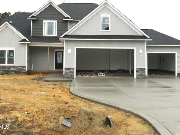 79 Blackberry Lane, Benson, NC 27504