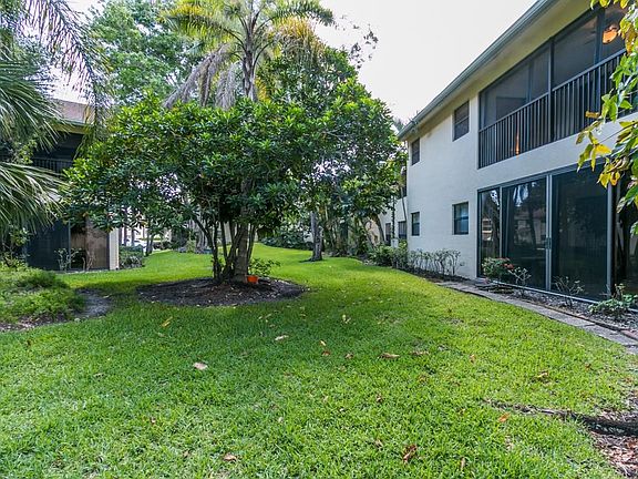 4th image of 4430 NW 20th Street #4430
