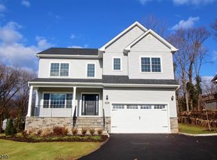 300 Whippany Rd, Whippany, NJ 07981
