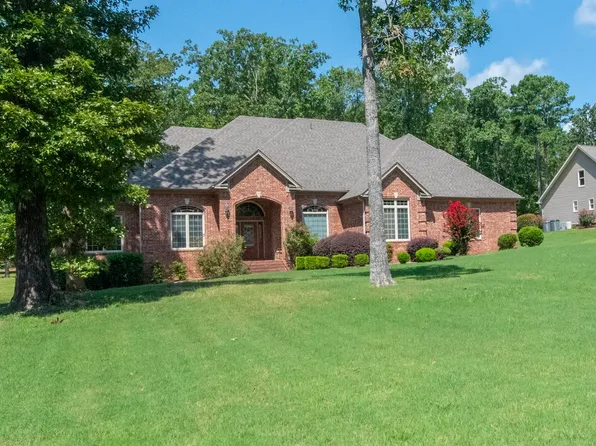 7015 Lucea Rd, Little Rock, AR 72210