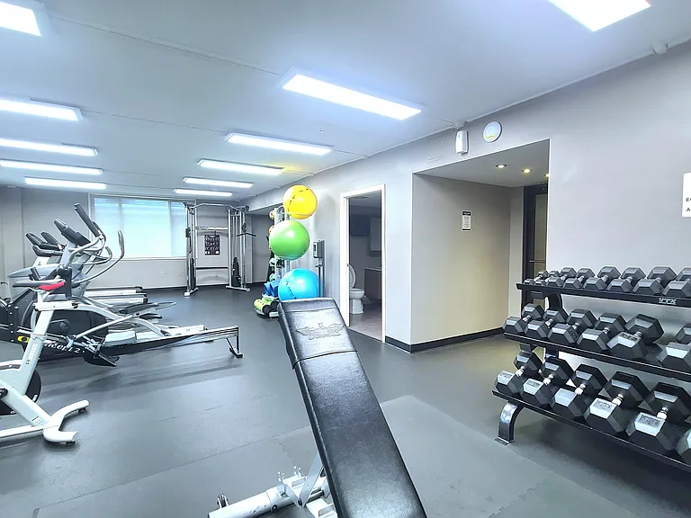 1 E University Pkwy #1408 — Photo 39