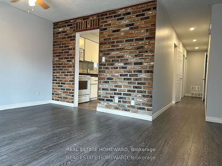 511 Harris Ct #UPPER — Photo 5