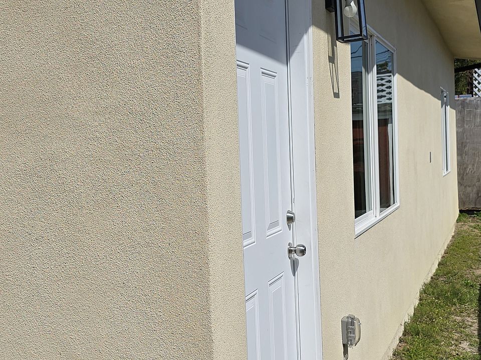 Private Entrance
