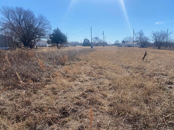4th image of 231 SE County Road 3072