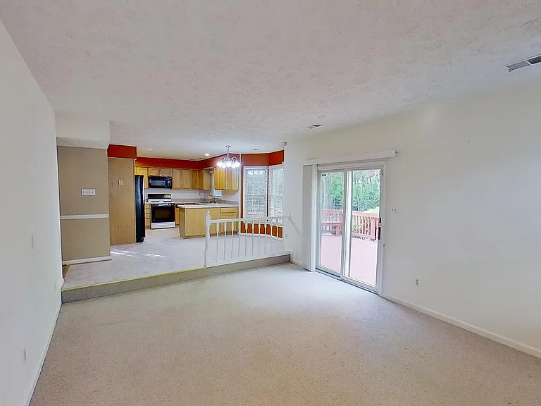 5911 Herring Ct — Photo 10