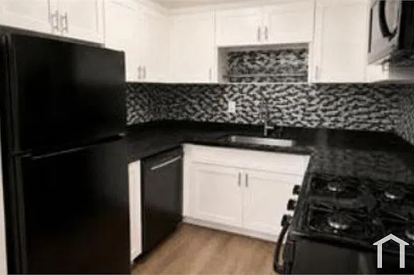 3 bed, 1750 sqft, $2,700 — Photo 3