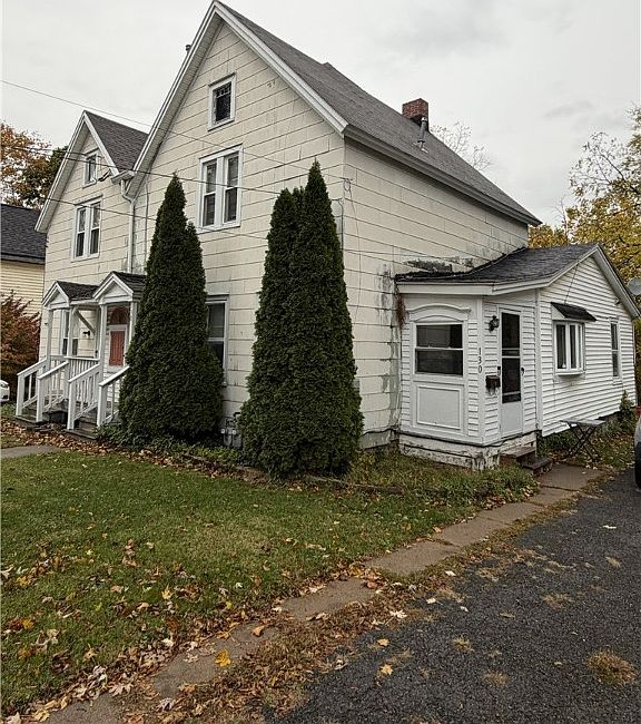 2nd image of 128 Prospect St