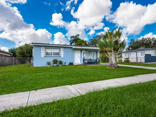 349 E Lake Road, Palm Springs, FL 33461