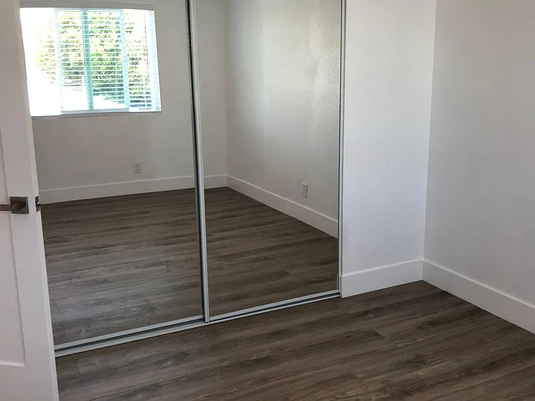 399 Zenith St #4 — Photo 9