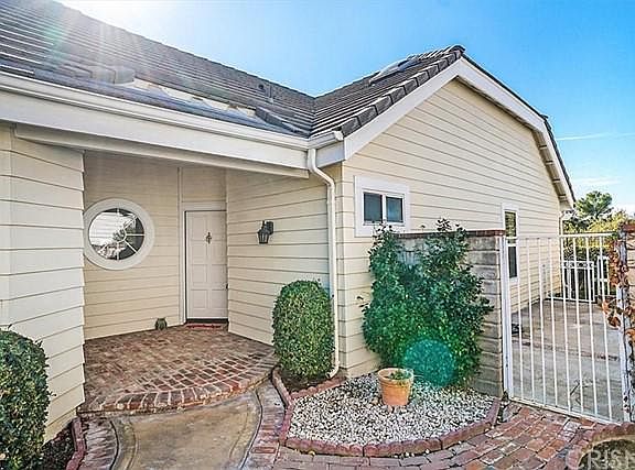 3rd image of 26451 Emerald Dove Dr