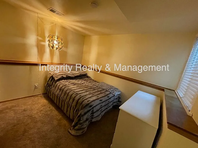 475 Chiswick Cir — Photo 24