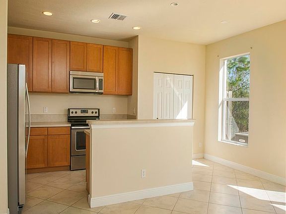 3rd image of 1036 Cheval Dr